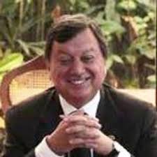 Roberto Angulo (@RAnguloAlvarez)