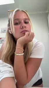 Hannah Keegan's Instagram, Twitter & Facebook