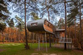 Hier is een aangepaste lijst voor u. The Tree House Baumraum