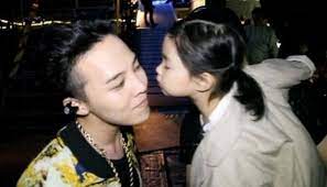 gd neon neul geu saramgwa haengbokhage Soompi On Twitter G Dragon Receives Kiss From Tablo S Daughter Haru Http T Co Kg5jjztngl Http T Co 2sw4yzwhcu