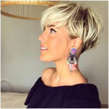 Les plus jolis modèles ! Coupes Courtes Femmes 100 Idees De Looks Tendance Reperes Sur Instagram