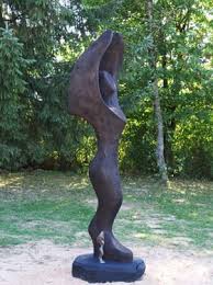 Oliver Ritter Grossskulpturen Holz Stahl Skulpturen aus holz, wiehe, germany.