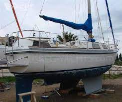 The hull is made from varnished and painted wood. Mirage Yachts Ltd Mirage 30 Bilge Keel Gebraucht Boot Fur Verkauf 1979 Theyachtmarket