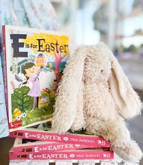 Golf outfits for the whole family! ⛳️ 🏌🏼🏌🏻‍♀️Shop all these options  in-store and online!