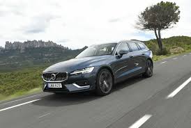 Utsidan på volvo v60 cross country advanced är robust men ändå elegant, så att du passar in mitt i staden likväl som mitt i ingenstans. Volvo V60 2018 Im Test Technische Daten Preis