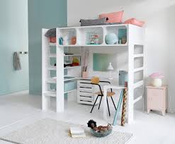 Un petit dressing pour petite chambre, c'est possible. Cinq Conseils Deco Pour Optimiser Une Petite Chambre Madame Figaro
