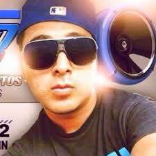 Listen to BALADAS SAHIRO MIX by Luis moreta Dj Latino in Shairo playlist  online for free