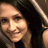 Tami Larsen's Instagram, Twitter & Facebook