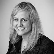 Lisa Laplante's Instagram, Twitter & Facebook