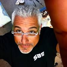 Sandy Collora (@SandyCmonster)