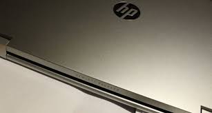 Selain karena menawarkan beragam seri dengan spesifikasi mumpuni, laptop hp juga dikenal memiliki kualitas bagus yang nggak kalah dengan laptop dari. Kelebihan Dan Kekurangan Laptop Merk Hp