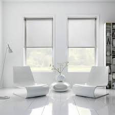 Stores Occultants Selon L Interieur Et Le Type De La Fenetre Decoration Salon Blanc Stores Chambre Volet Roulant