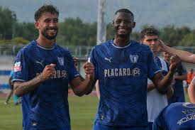Famalicão vence al Tondela en disputado encuentro de la Primeira Liga - Imagen principal del artículo