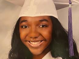 Fundraiser for Vashawnne Williams by Kahlila Williams : Help Support a  Recent Graduate