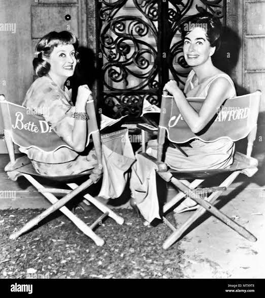 WHAT EVER HAPPENED TO BABY JANE ? 1962 Warner Bros film with Bette Davis  and Joan Crawford Stock Photo - Alamy