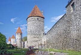 Die alexander newski kathedrale befindet sich ebenfalls auf dem domberg. Tallinn Und Seine Sehenswurdigkeiten Nordisch Info