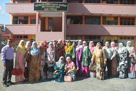 Batu 12 1/2, jalan cheras, kajang, 43000, malaysia. Sekolah Kebangsaan Bandar Tun Hussein Onn Pictures Of Bandar Tun Hussein Onn Mrt Station Klia2 Info Tarian Canggung X Endang Ya Maulai Majlis Graduasi Smk Bandar Tun Hussein Onn 2 2019 Mikaa Tuha