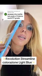 Revolution Streamline Matita Colorazione Light Blue
