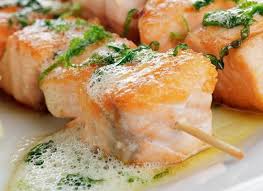 Gebratene Lachsforelle Mit Basilikum Barlauch Und Limetten Sabayon Rezept Lachsforelle Lachsforelle Rezept Barlauch