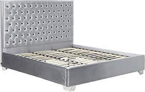Standard king size beds and queen size beds differ in width but not in length. Amazon Com Meridian Furniture Lexi Collection Modern Contemporary Velvet Upholstered Bed With Deep Tufting Polished Chrome Stainless Steel Frame And Legs King Grey Home Kitchen