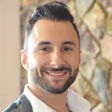 Ryan Desmarais's Instagram, Twitter & Facebook