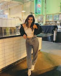 Слухам о романе ильи прусикина с коллегой по группе софьей таюрской уже больше года. Luchshie Foto Sofi Tayurskoj Solistki Little Big Maxim