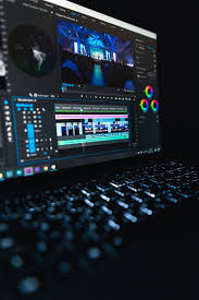 Pc Portable Pour Le Montage Video 2021 Guide A Jour