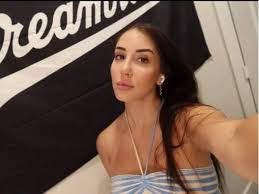 Naomi Ross porn video exclusive footage