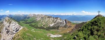 La Dent D Arclusaz Machoire Des Bauges Blog Outdoor Trace Les Cimes Paysage Montagne Massif Des Bauges Randonnee Haute Savoie