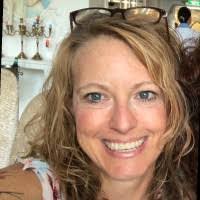 Beth Jacob's Instagram, Twitter & Facebook