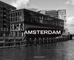 Situated in amsterdam zuid, this funky diner dedicated to all things hotdog takes the simple sausagey snack to a whole new level with a range of imaginative toppings and trimmimgs. Amsterdam Www Restaurant Paradoxon Com