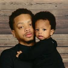 Darius Phifer's Instagram, Twitter & Facebook