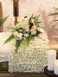 White Chrysanthemum Casket Blanket Funeral Tribute By Petals Warwick In Ri Funeral Floral Sympathy Arrangements Funeral Tributes