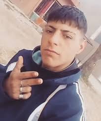 Alquilo departamento 1 dor. ubicado en Mendoza 500, dormitorio con placard,  living comedor amplio con aire acondicionado, cocina, baulera de guardado  alquiler $250.000 mas expensas rondan $ 25mil mas agua y municipalidad.