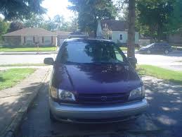 Get 1998 toyota sienna values, consumer reviews, safety ratings, and find cars for sale near you. 1998 Toyota Sienna Xle For Sale In Highland Il Classiccarsbay Com