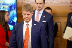 Chiefs leaders, lawmakers gather at Kansas Statehouse for STAR bond approval