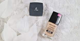 Mencari foundation yang tepat untuk kulitmu yang kering dan mudah iritasi mungkin sulit, tapi pilihan produk berikut bisa membantu! 3 Full Coverage Foundation Untuk Kulit Kering Dari Drugstore