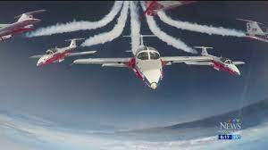The snowbirds, officially known as 431 air demonstration squadron, are the military aerobatics or air show flight demonstration team of the royal canadian air force. Canadian Snowbirds Return To Vancouver Island For Training Amid Unusual Year Ctv News
