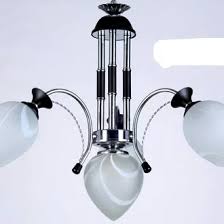 Desain ruang makan simple dan minimalis pertama yang bisa dengan mudah kamu tiru adalah desain ruang makan yang menggunakan meja dan kursi dari kayu. Jual Produk Lampu Gantung Ruang Makan Minimalis Termurah Dan Terlengkap Agustus 2021 Bukalapak