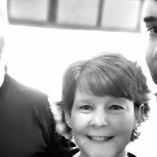 Renee Hatch's Instagram, Twitter & Facebook