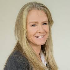 Sandra Hennigan's Instagram, Twitter & Facebook