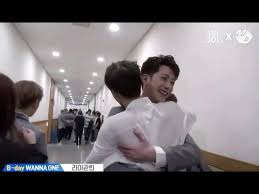 April cotton dipakai oleh : Produce 101 Cheerful Boy Yoo Seonho With Wanna One Hyungs Youtube