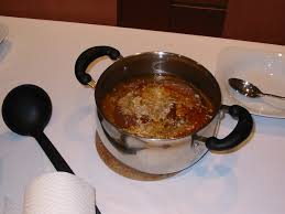Es de cocina antigua, cocina de abuelas, tradicional por generaciones. Sopa De Ajo Wikipedia La Enciclopedia Libre