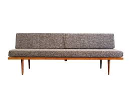 There is a huge variety in designs, which could vary from artsy, unsymmetrical, boxy, arched, and even plain contemporary designs and lines. Casara Modern Collection Casara Modern