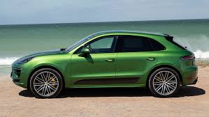 The porsche macan turbo can be had with as much as 440 horsepower, not to mention outstanding handling chops. Hd Wallpaper Porsche Porsche Macan Turbo Car Compact Car Crossover Car Wallpaper Flare