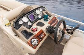 Lowrance Elite 5 Colour Depth Finder Chartplotter W Gps Deluxe Sport Steering Wheel W Burlwood Accents Power Marine Electronics Small Yachts Electronic Parts