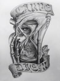 Pin By Alejandro Gomez On Tats Hourglass Tattoo Tattoo Drawings Hour Glass Tattoo Design
