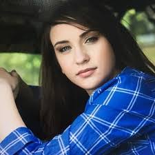 Olivia Trimble's Instagram, Twitter & Facebook