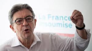 Il est notamment enfant de chœur et sert la messe en latin. Des Dirigeants De Lfi Dont Jean Luc Melenchon Vises Par Une Enquete Pour Abus De Confiance