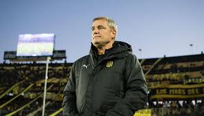 Peñarol vs. Plaza Colonia: Dónde Ver EN VIVO y Horario Clave - Imagen principal del artículo